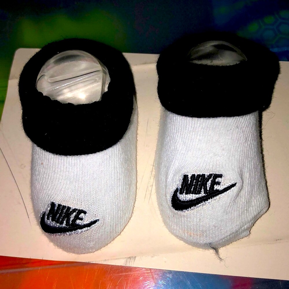 NWOT Nike Newborn Socks